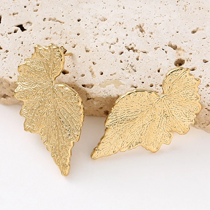 

Stainless Steel Irregular Geometric Maple Leaves Dangle Earrings Vintage Dangle Earrings Party Jewelry Gifts for Women Wholesale