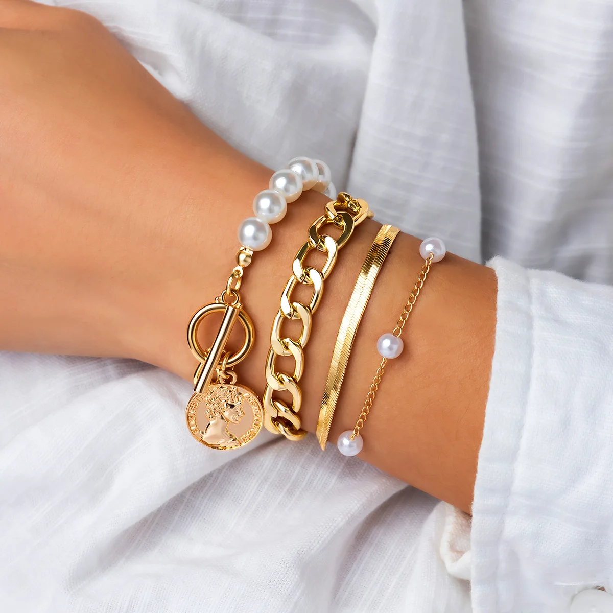 ★関税込★TATIANA★Egg and Pearl Chain Bracelet★2SET★ TATIANA】(2SET) Egg and Pearl Chain Bracelet 2点セット