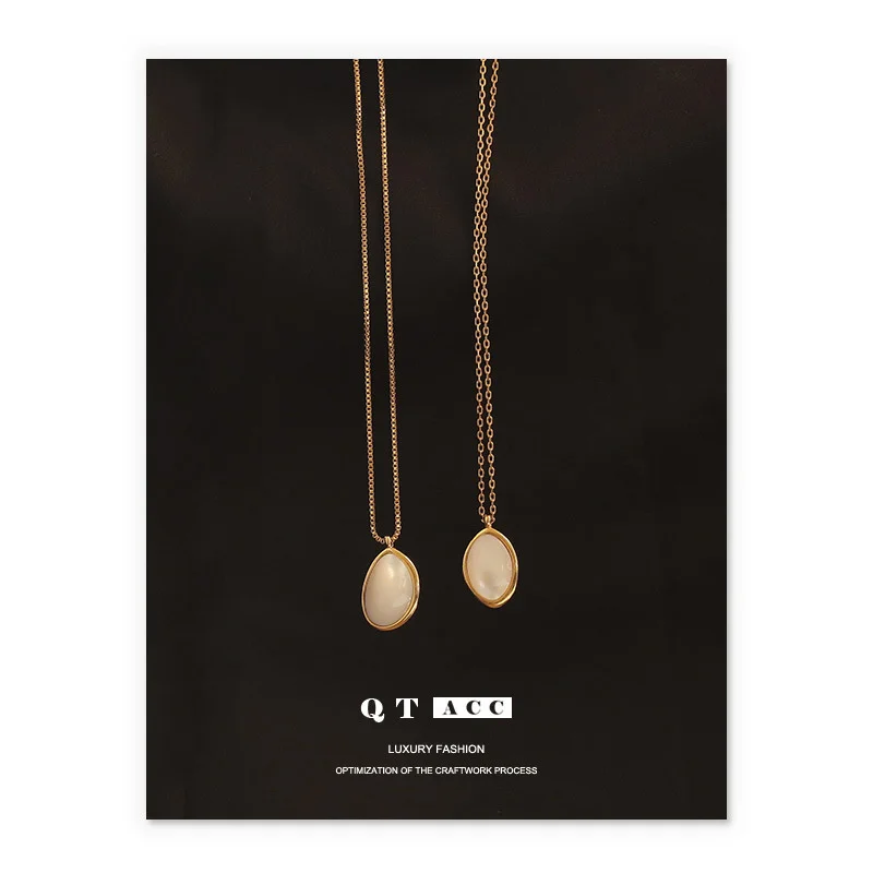 

High Color Protection Brass Electroplated Real Gold/Natural Shell Fashion Net Red Fritillaria Pendant Necklace for Women