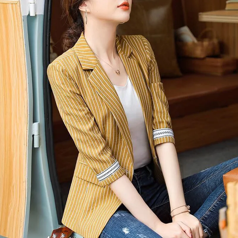 2023 New Spring and Autumn Fashion Elegant and Elegant Commuting Simple Stripe Slim Fit Medium Sleeve Women's Small Suit Coat