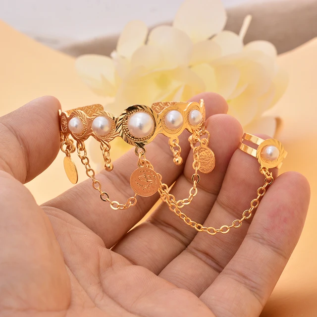 Amazon.com: Obmyec Wedding Crystal Finger Ring Bracelets Gold Boho  Rhinestone Hand Chain Slave Hand Harness Bracelet Accessories for Women and  Girls: Clothing, Shoes & Jewelry