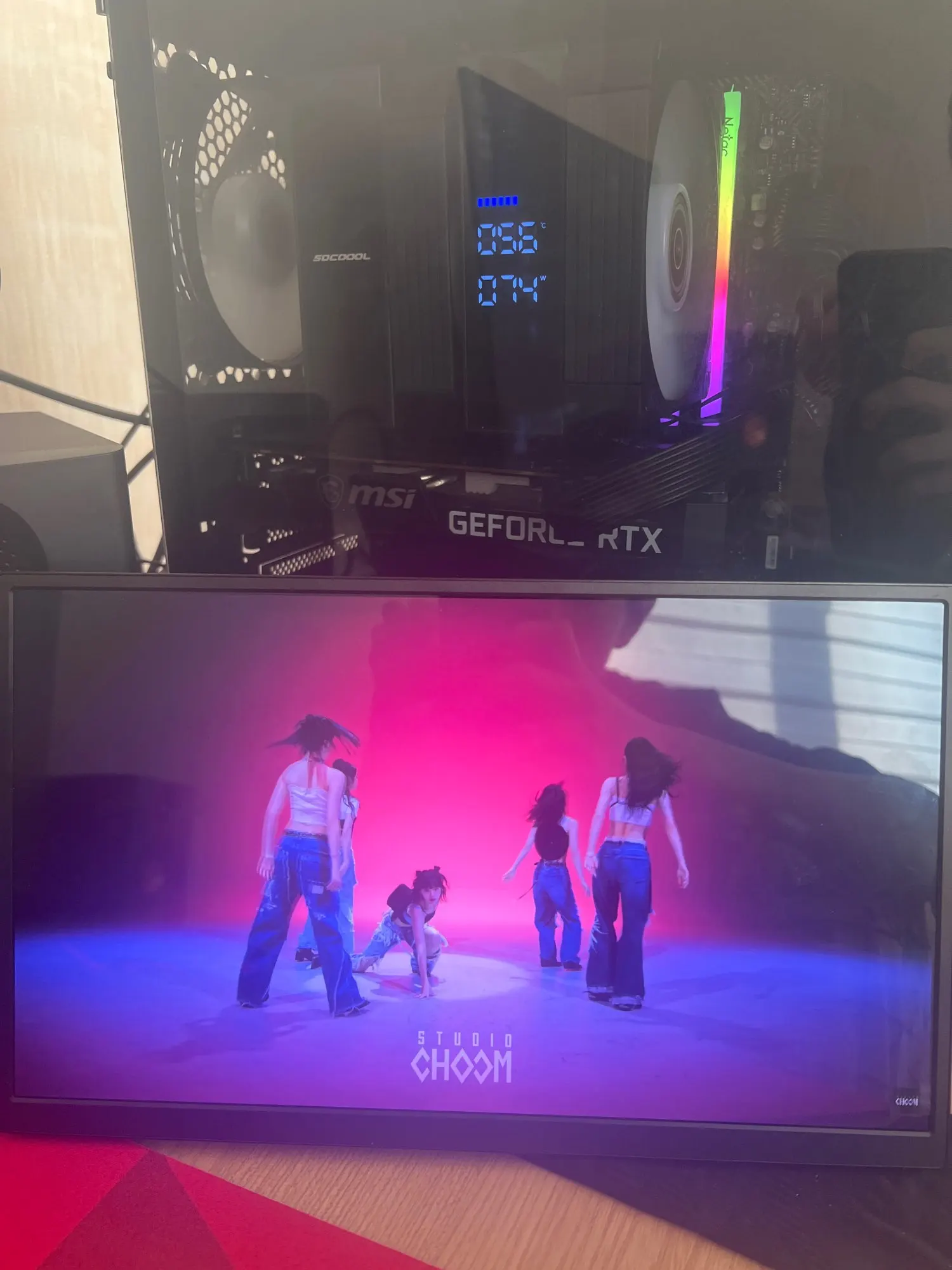 VCHANCE 13.3 Inch 4K OLED Portable Monitor AMOLED 100% DCI-P3 USB