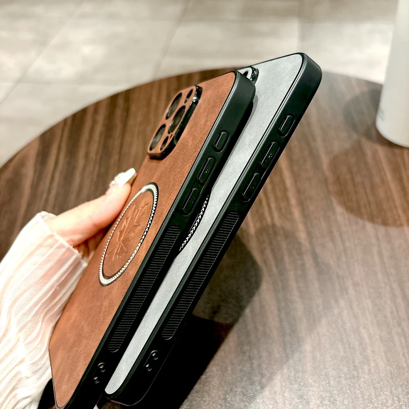 Retro Leather Phone Case With Magsafe Wireless Charging Support_voghion.com
