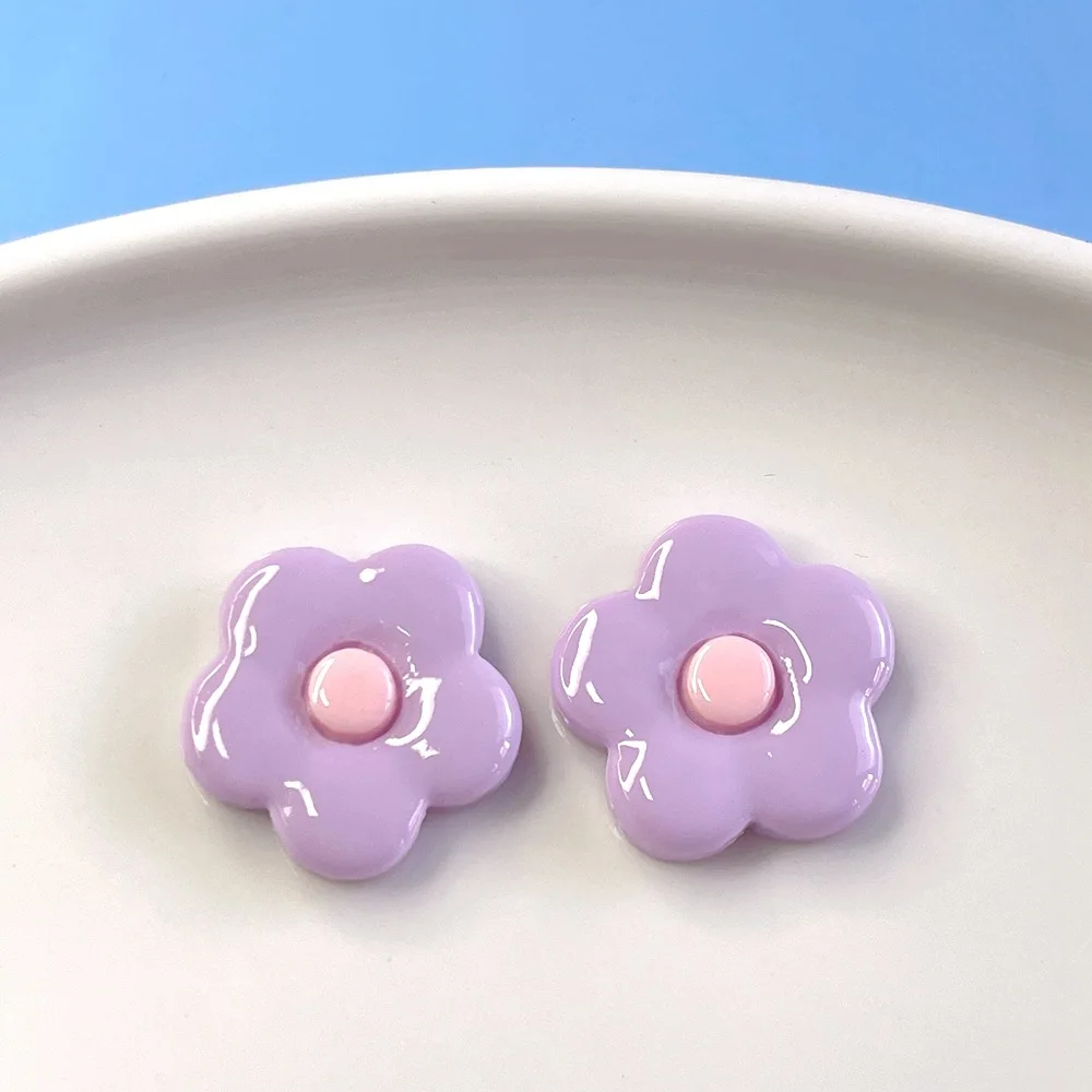 12pcs 다채로운 꽃 신발 장식 소녀의 여름 신발 구멍 신발 DIY를위한 유행 귀여운 컬러 블록 신발 액세서리