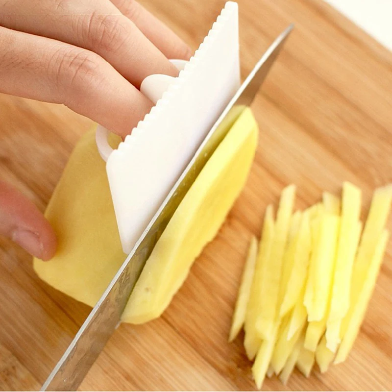 1Pc Plastic Finger Protector Anti cut Finger Guard Kitchen Tools Safe