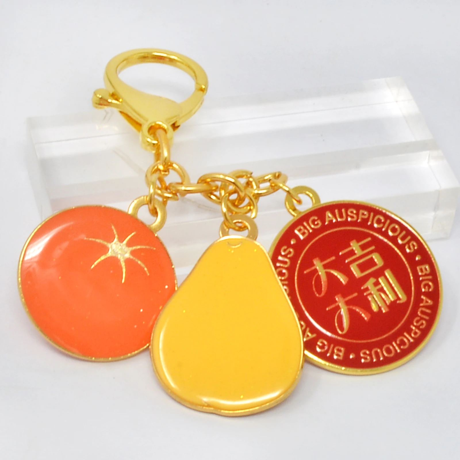 2024 Great Lucky Buckle "Tai Kat Tai Ley" Windfall Keychain w5479 4
