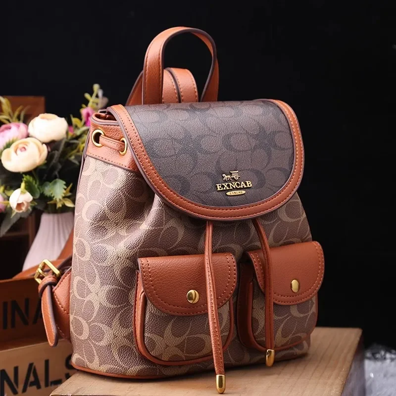 Mochila clásica de marca de lujo, de moda, popular, informal, versátil, con cordón en la parte superior y estampado de alta calidad para viajes