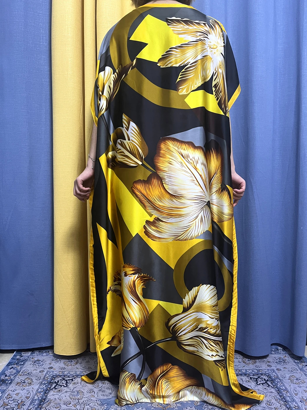 Abayas For Women 2023 Muslim Fashion Yellow Flower Silk Fabric Loose Femme Robe African Islam Dresses Nigeria Caftan With Turban