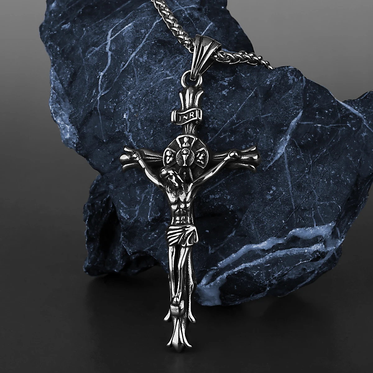 316L Stainless Steel Vintage Jesus Cross Necklace Men's Classic Religious Believer Biker Pendant Jewelry Creative Gift Wholesale