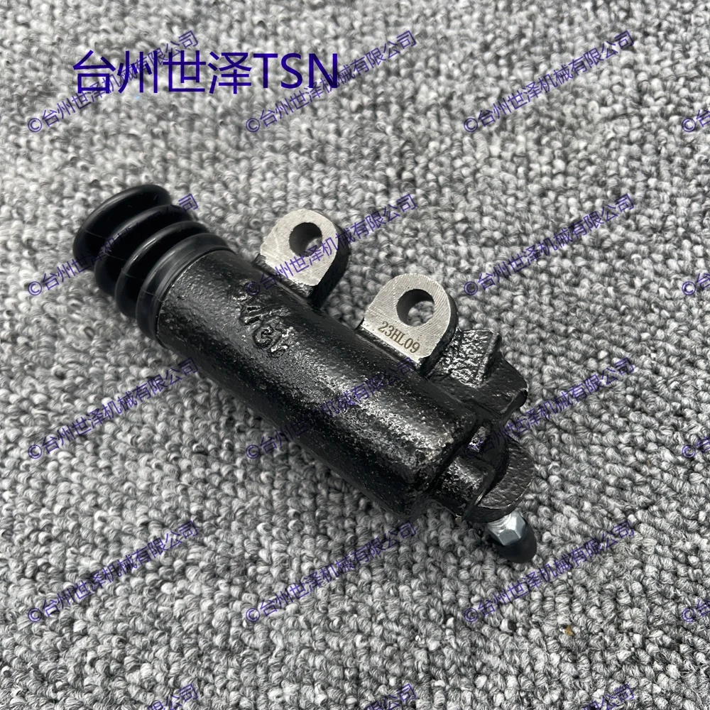 Clutch Slave Cylinder for TOYOTA HIACE 2.4 31470-26060