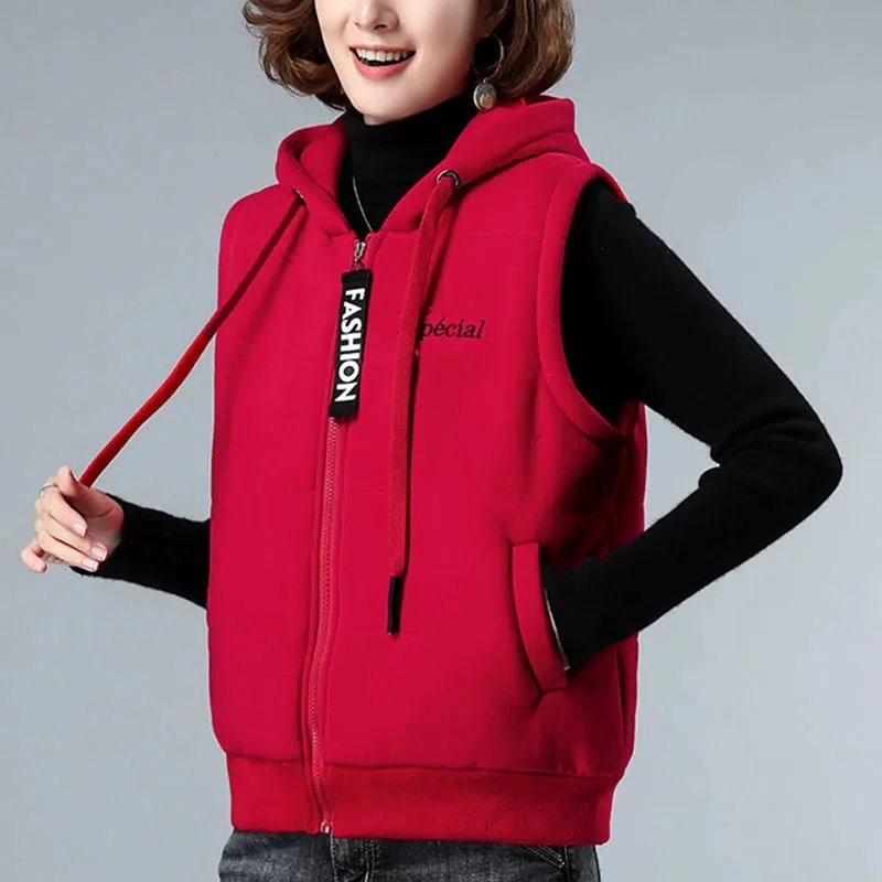 

Vest in 2022 The New Ladies Thickened in Autumn and Winter and The Mother Wore a Casual Sleeveless Short Hooded Coat M919