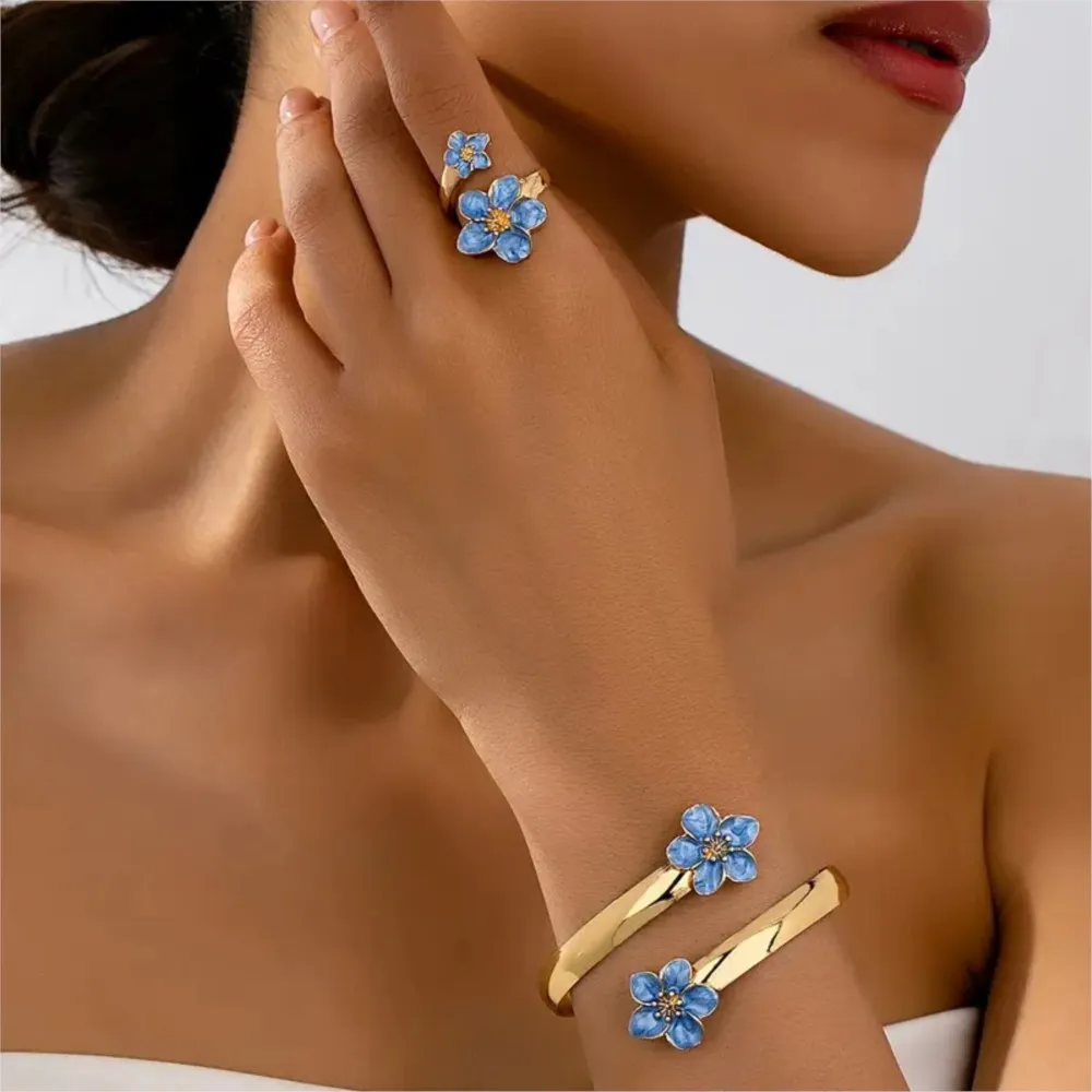 2pcs/set Elegant Enamel Floral Openwork Bracelet and Rings Jewelry Sets for Women Texture Bangle Ring Versatile Jewelry Gift