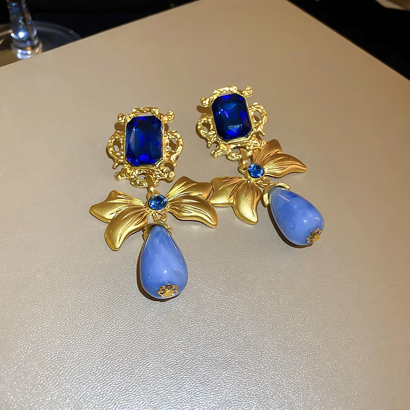 2023 New Vintage Palace Jewelry Blue Rhinestone Resin Stone Choker Necklace Drop Earrings Geometric Round Necklaces Earrings 2