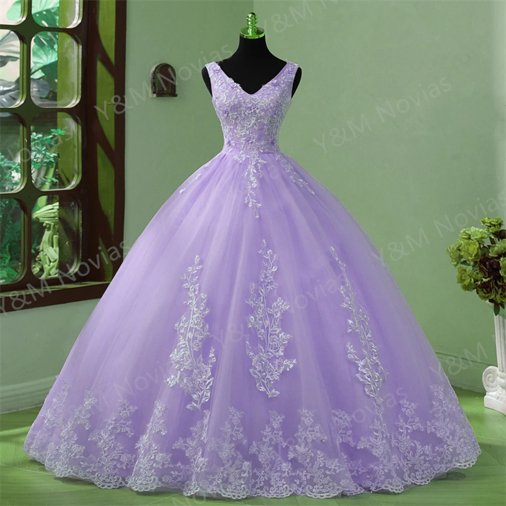 New V Neck Purple Quinceanera Dresses Sweet Flowers For Party Lace Ball Gown Fashion Classic Vestidos Color Plus Size