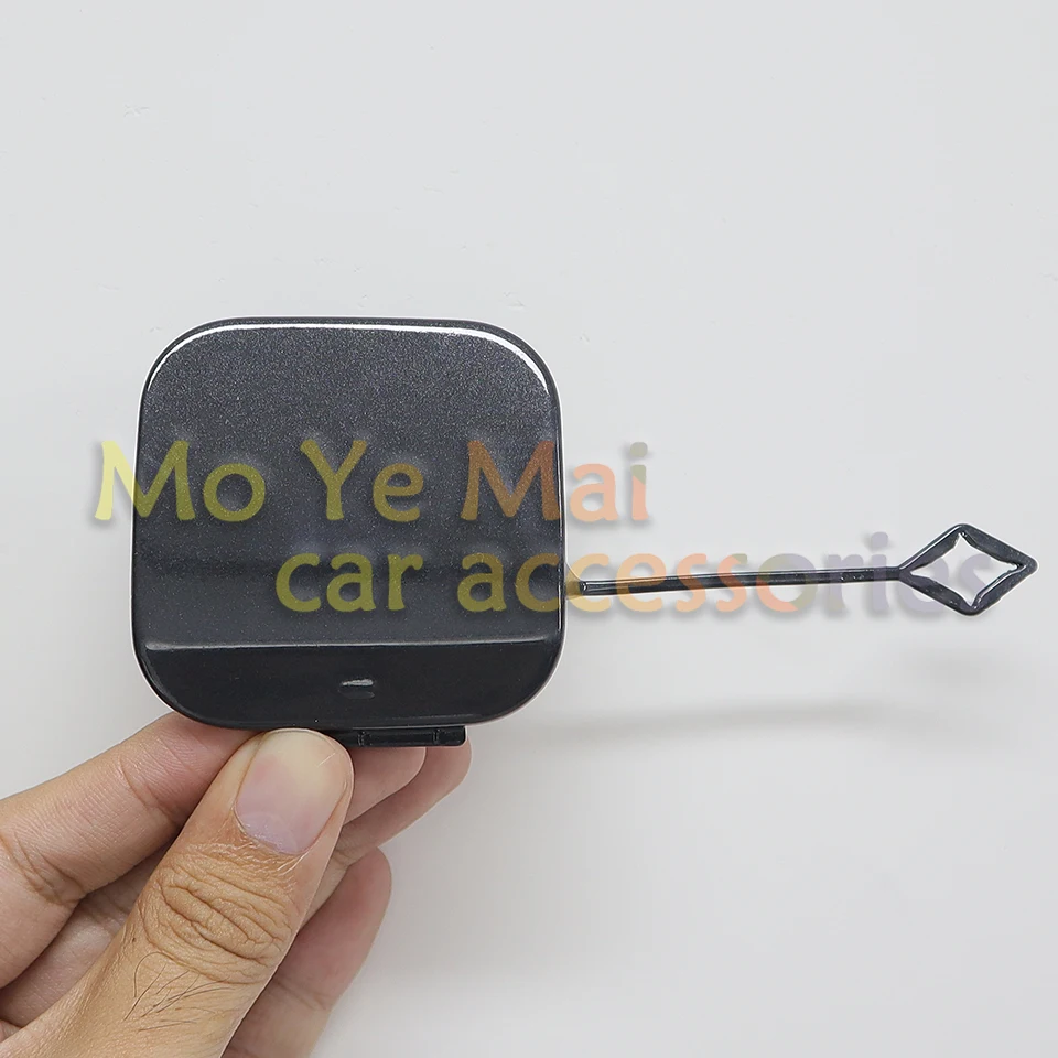 Рисунок 5 - Задний бампер с буксировочным крючком