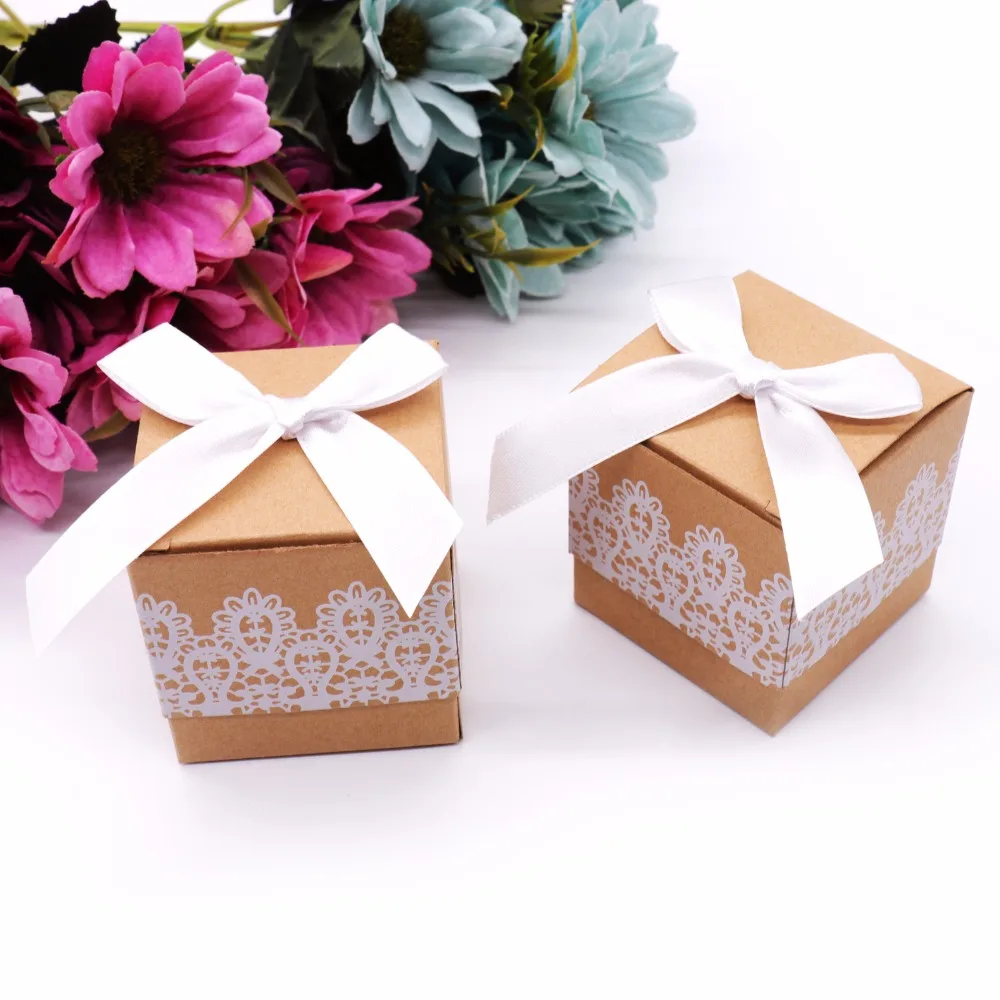 50Pcs/Lot Wedding Decoration Sweet Kraft Paper Candy Box Rustic White Lace Romantic Vintage Gift