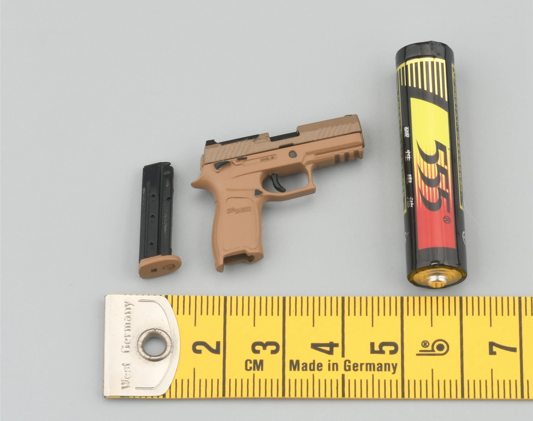 

Модель солдатического пистолета масштаб 1/6 для 12 дюймов ES GA1006R S
