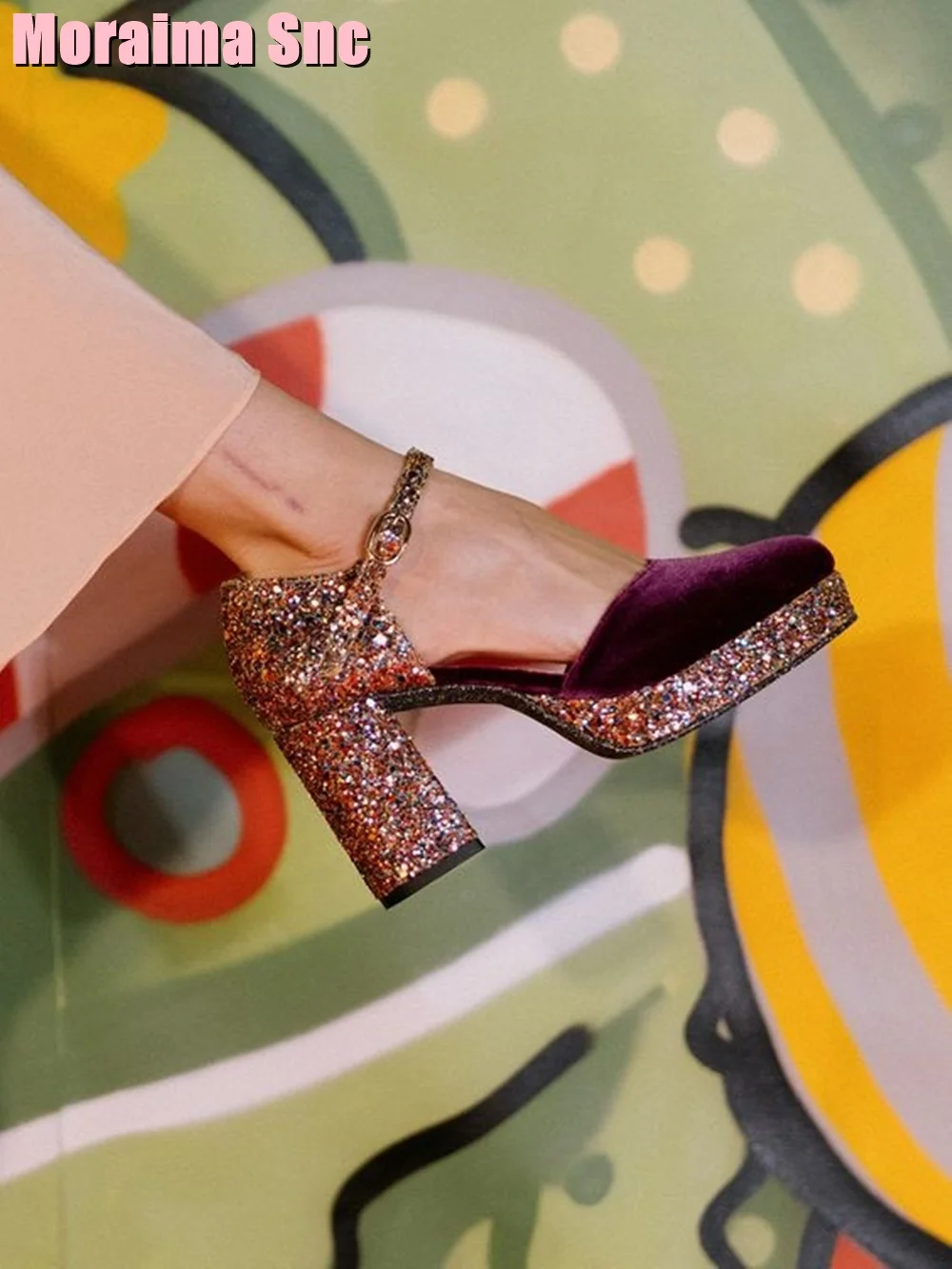 

Сандалии женские с квадратным носком, бархатные босоножки с блестками, ремешок на щиколотке, квадратный каблук, модная обувь для банкета, разные цвета, на лето
