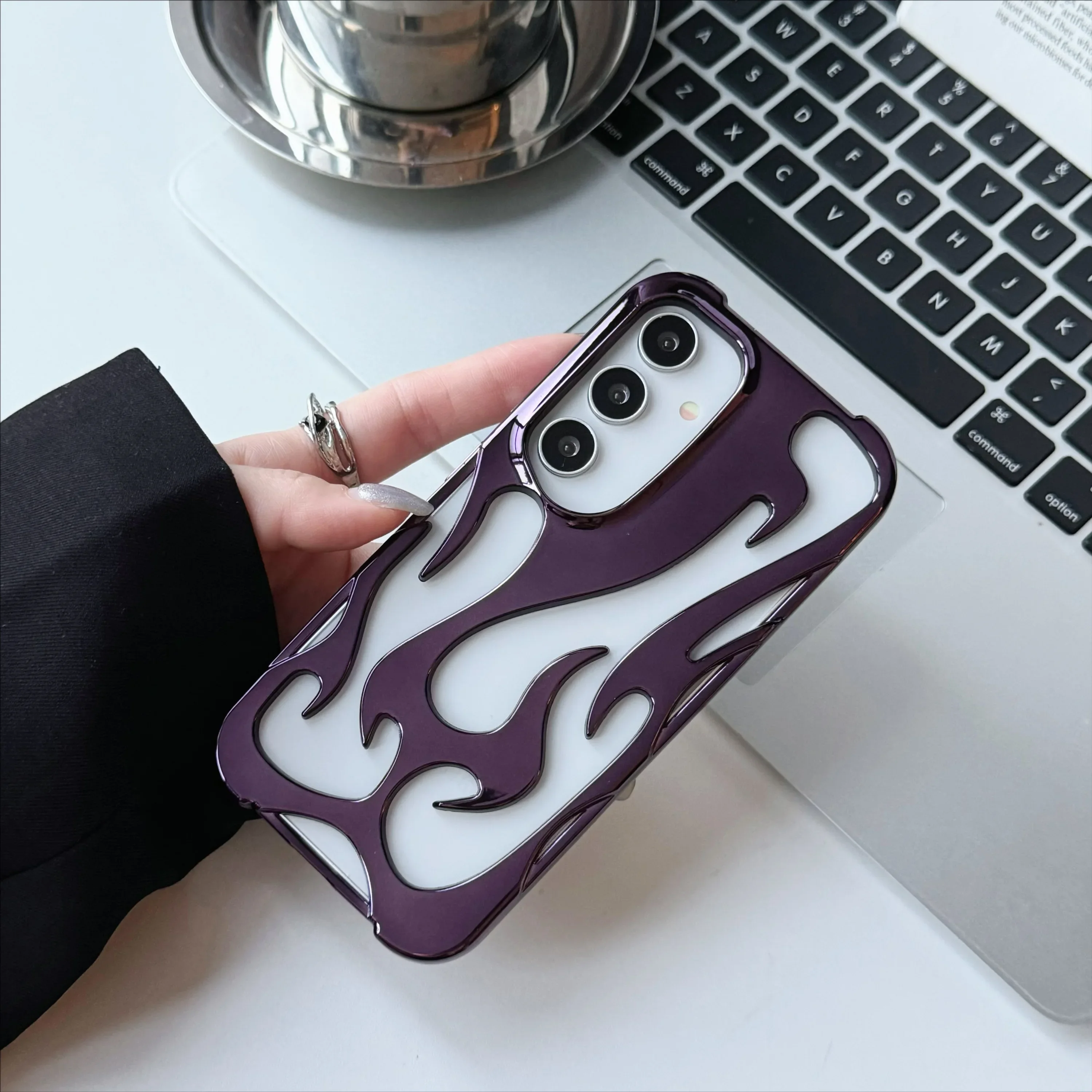 Stylish 3D Flame Pattern Slim Shockproof Case - Fashion Hollow Design