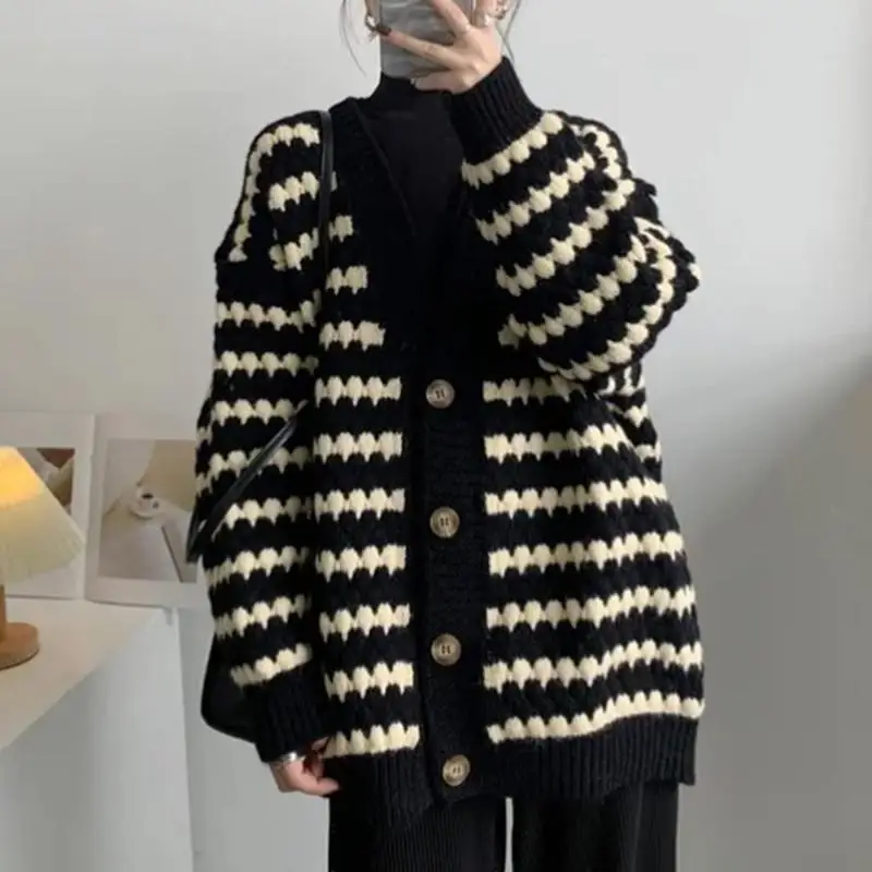 

Korean V-Neck Cardigan Woman Blouses 2022 Autumn Winter Striped Knitted Loose Long Sleeve Preppy style Single-breasted Sweaters