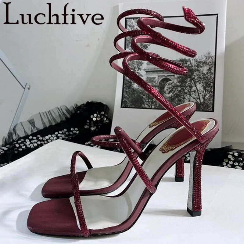 

2024 Summer Crystal Sandals Square Toe Circle Strap Thin High Heels Ladies Shoes Sexy Wedding Dress Sandals Bride Shoes Mujer