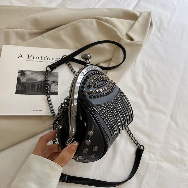 Fashion Rivet Tassels Leather Women Tote Bag Designer Shells Shoulder Crossbody Bags Chain Laidies Handbags Female Messenger Sac