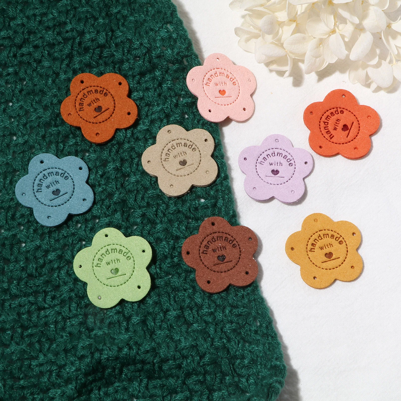10 PCs PU Leather Label Tags Flower Leaves " Handmade " Clothing Sewing Accessories Hat Faux Suede Garment Tag 3.5cm x 3.5cm
