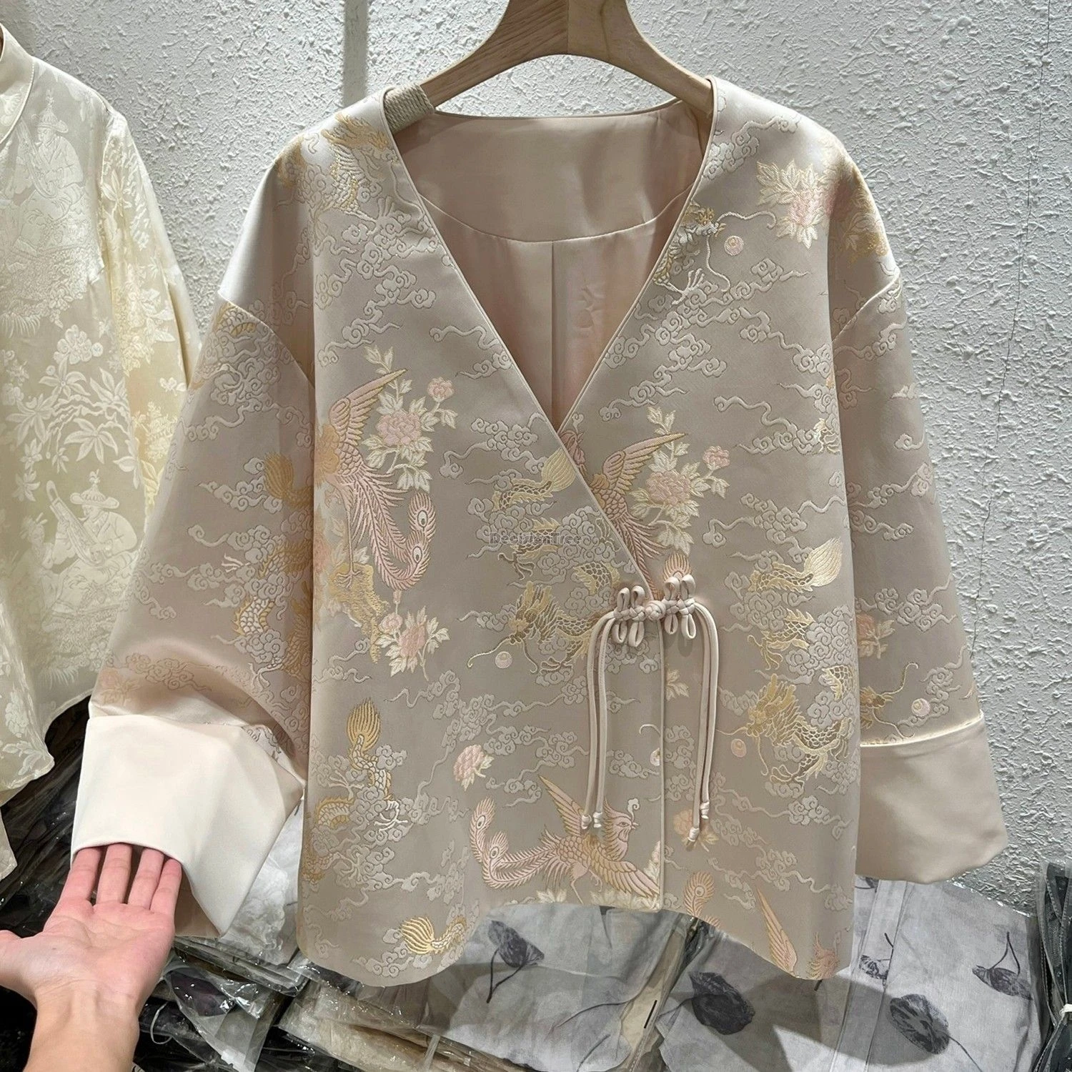 Chinese style spring autumn tang suit coat female v-neck long sleeve retro fashion style daily chinese blouse