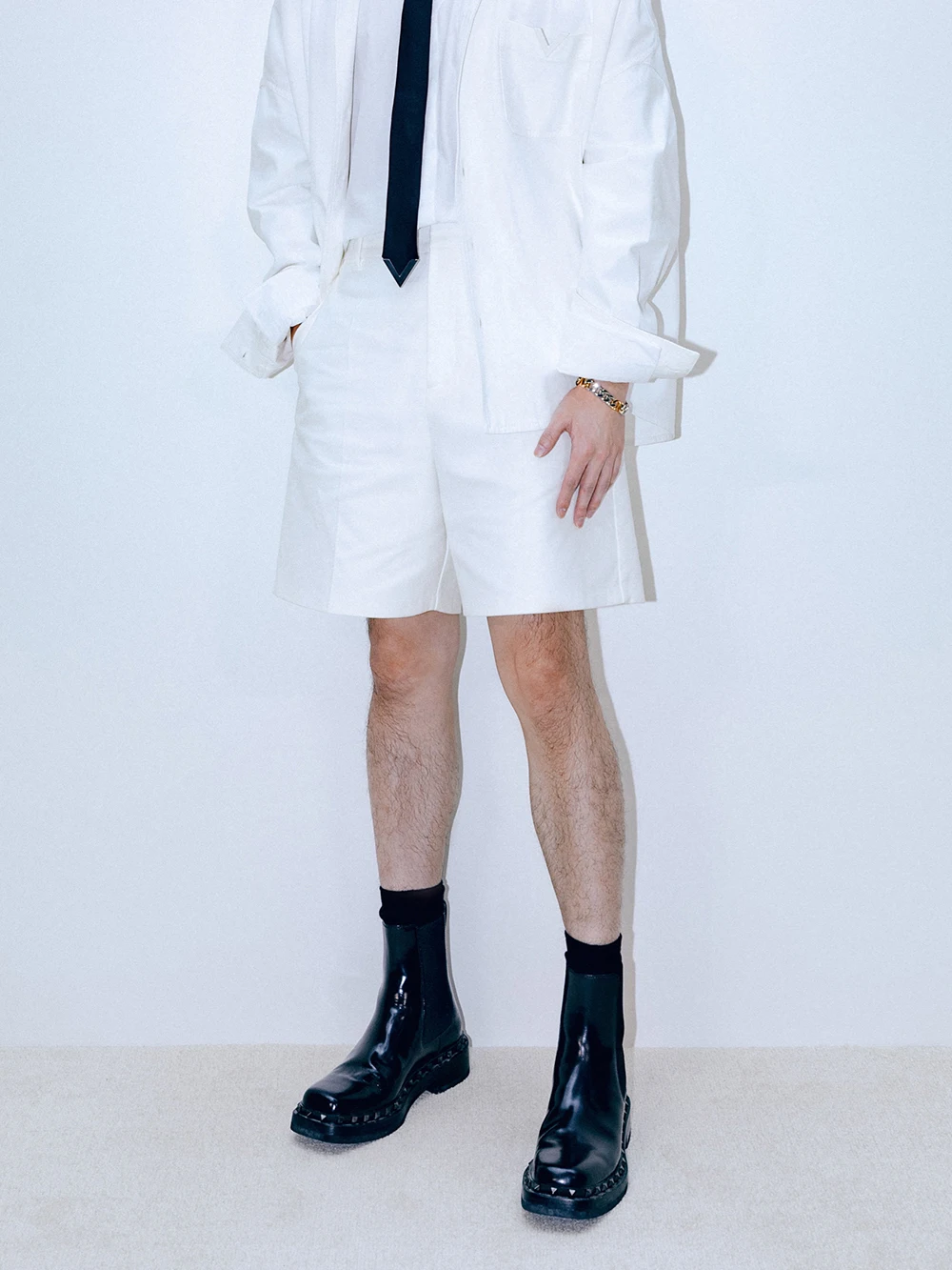 White Casual Shorts Men's Loose Comfortable Straight Handsome 2024 Summer All-Matching Pants Simple Solid Color Wide-Leg Pants