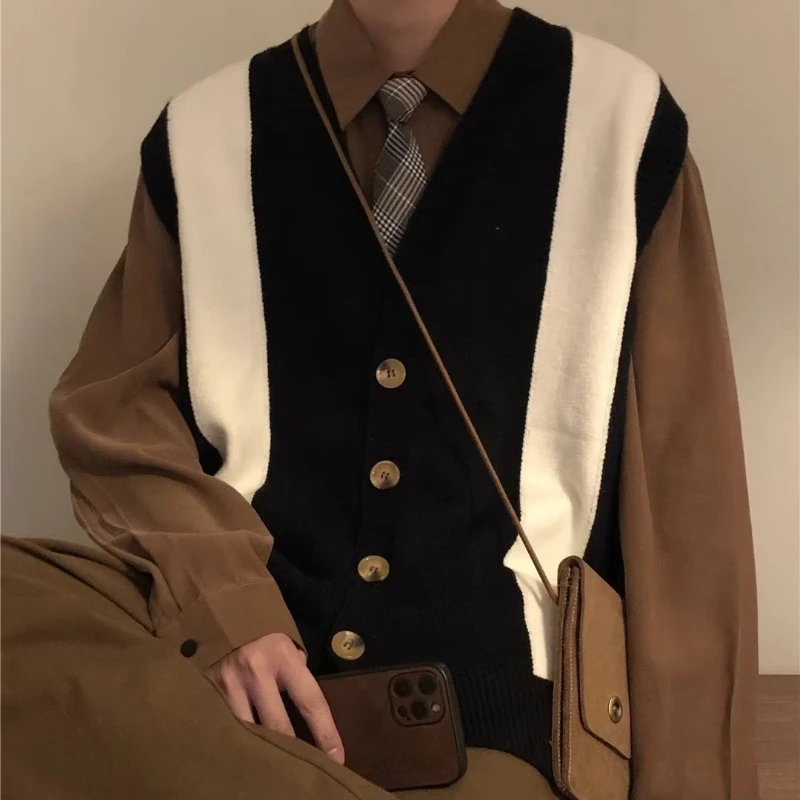 

EBAIHUI Retro Hong Kong Style Men Patchwork Tank Top Spring Autumn Loose Casual Male Vest Simple Button Cardigan Sleeveless Top