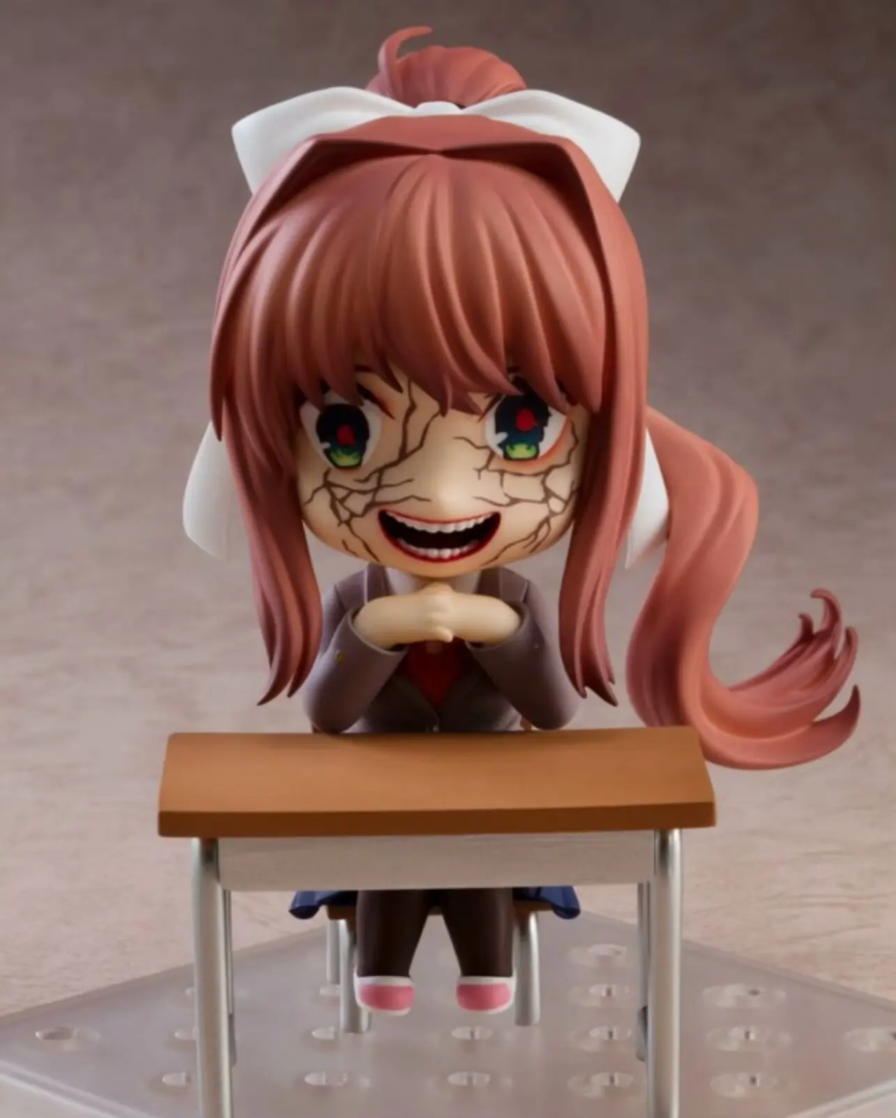 2026 Literature Club Club Natsuki Monika Sayori Yuri 10cm Actionfigur Spielzeug Sammlerpuppe Weihnachtsgeschenk mit Box – Detail 5