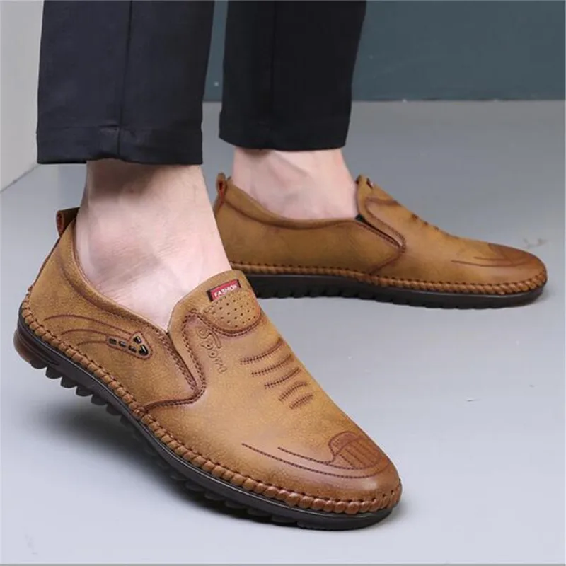 

Men's Leather Shoes Classic Slip-on Flat Loafers Fashion Casual Shoes Soft Sole Men Sneakers Moccasin Loafers for Men 2023 New