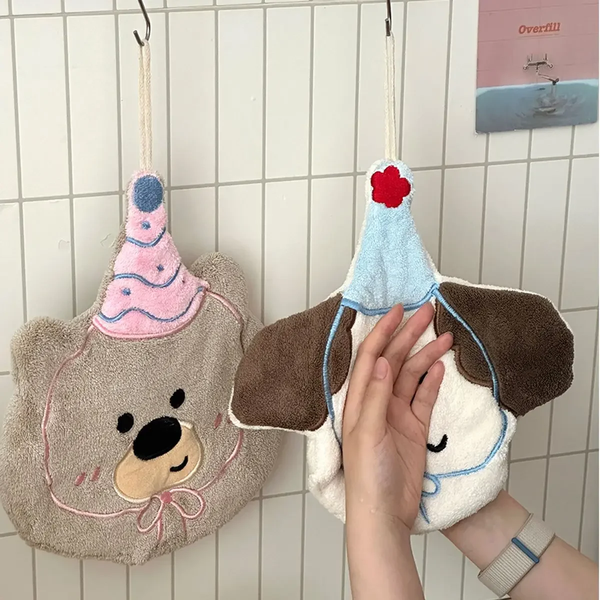 Cute Little Bear Puppy Water Towel Kitchen High-value Hand Towel Ins Cute Cartoon Hanging Type Absorbent Thick Handkerchief Clot hand towel
