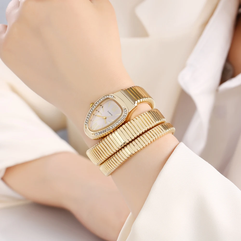 ساعة سوار اعوج ملفوفة في ساعة كوارتز عصرية، قرص صغ...