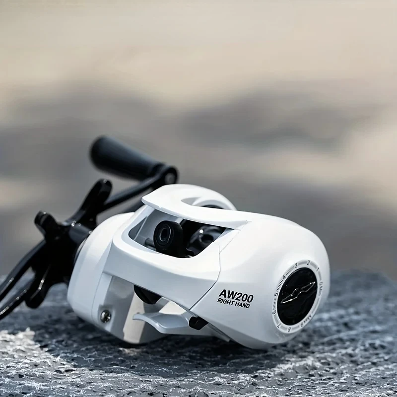 

Высокопроизводительная катушка для заброса приманки Серии AW 200 с передаточным отношением 6,3: 1 для любителей пресной и соленой воды-Max Dra