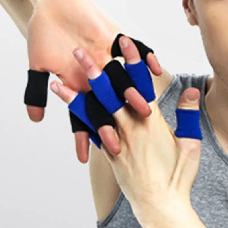 Sports Finger Guard Finger Sleeve Protective Sleeve Wicks Sweat Anti-slip Joint Sprain Bandage Protector for Basketball Volleyball