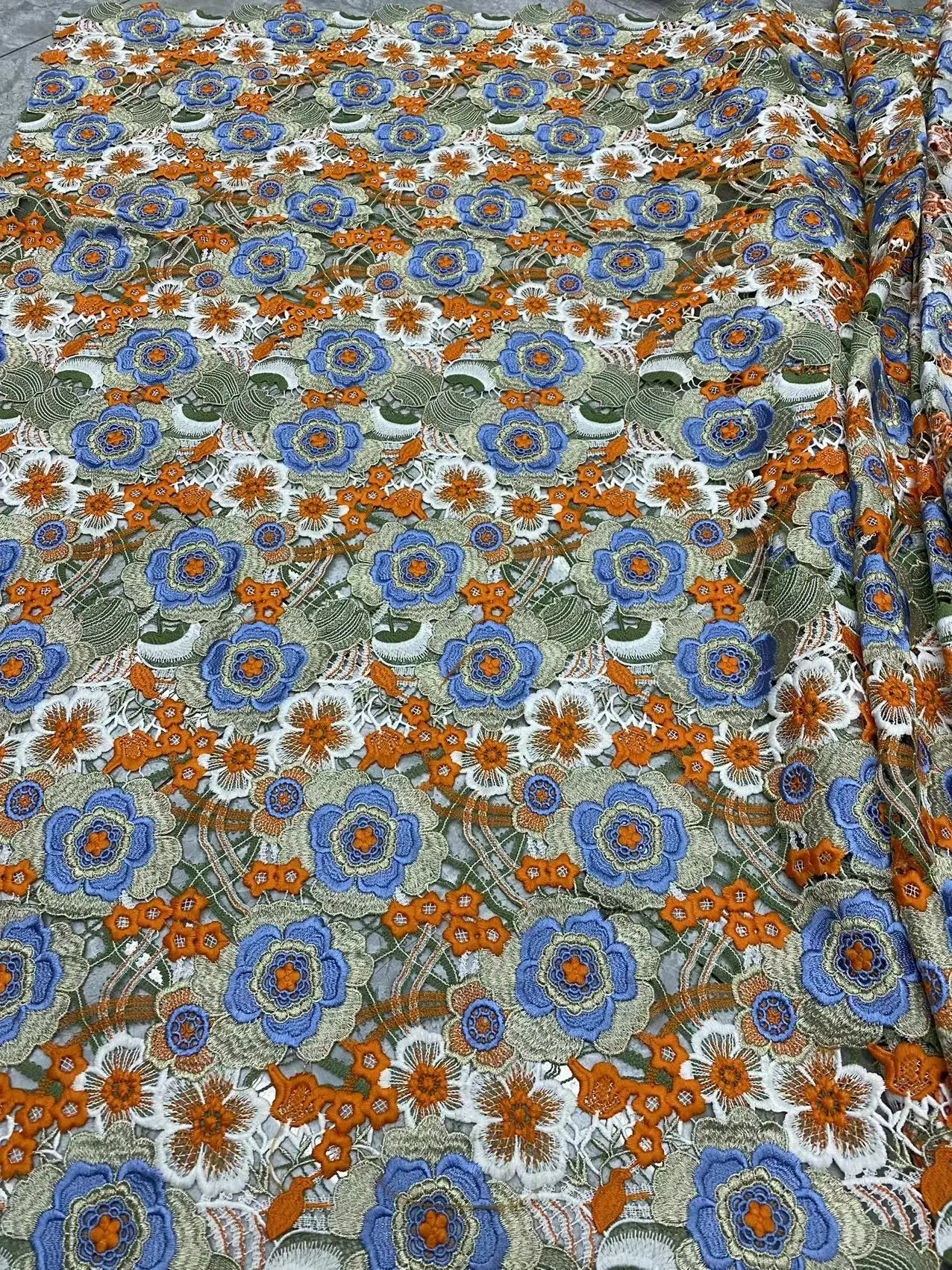 

Super Quality Water soluble Lace Mulitcolor Thread Embroidery African Water soluble Fabric For Evening dresses.Weddings Party