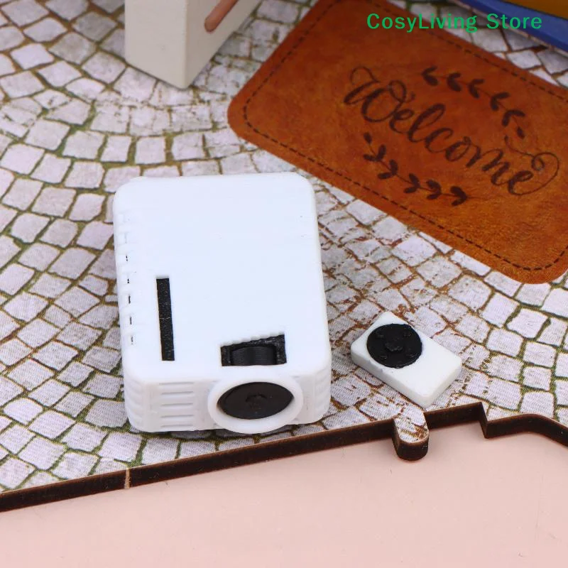 Miniature Projector Ornament with Remote Controller - Micro Scene Decoration Toy