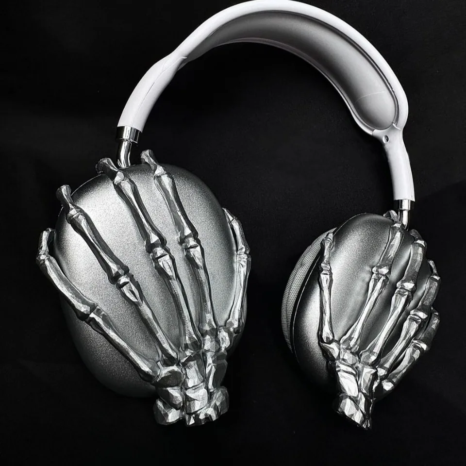 XTENDED iDENTiTY スケルトン AiRPODS MAX カバー（クローデザインの 