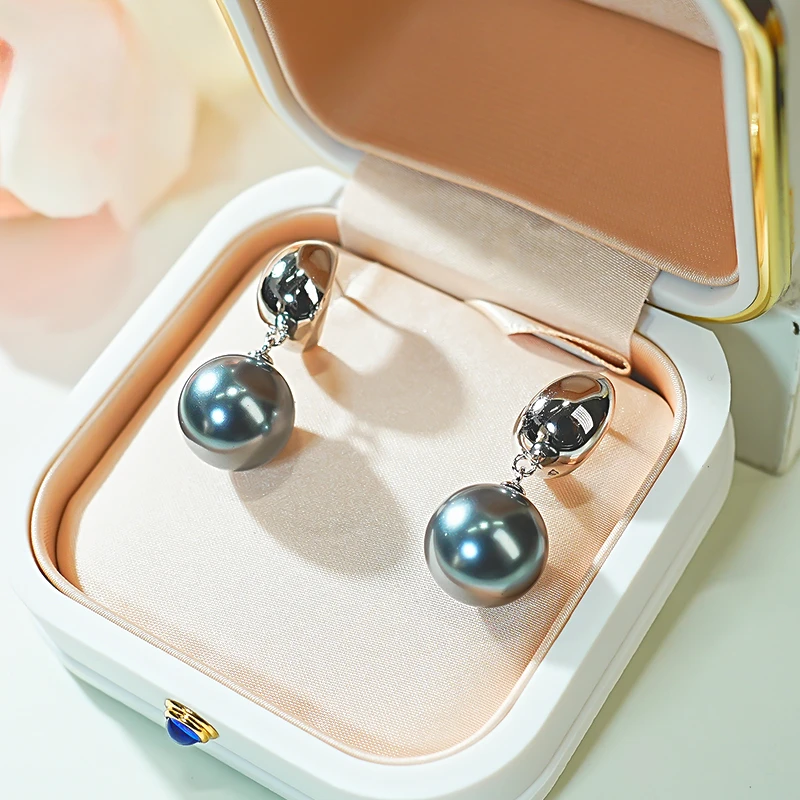 Hepburn Style Tahitian Fritillaria Pearl 925 Silver Ear Pendant Set with Elegant and Elegant Women's Versatile Design