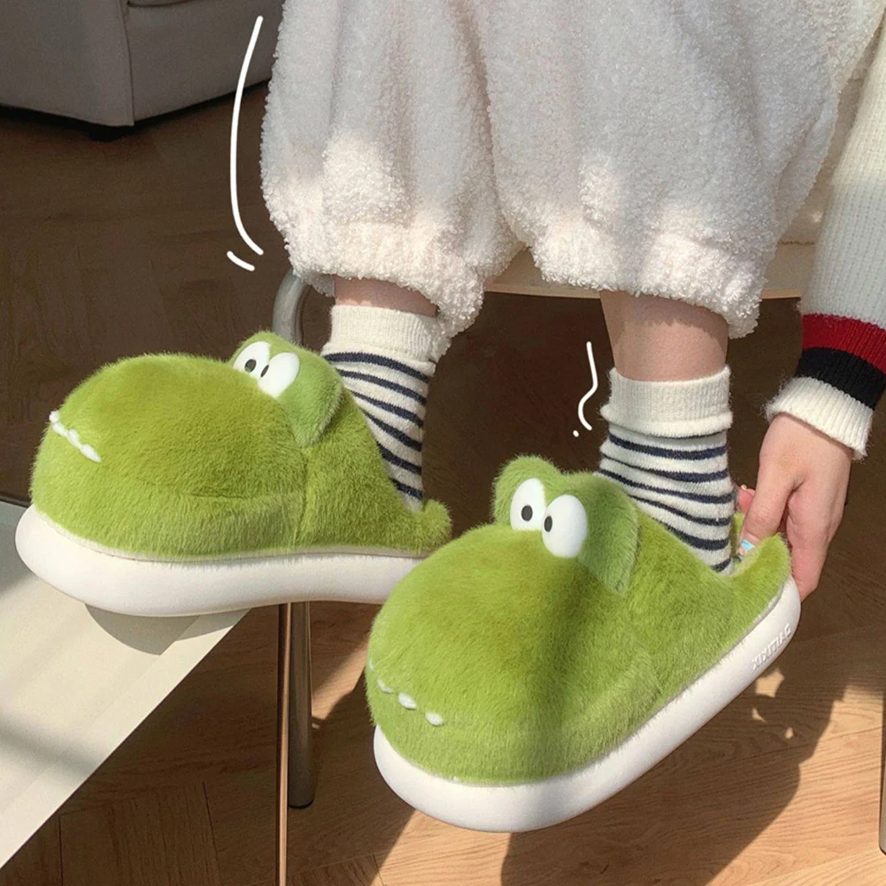 Plush Crocodile Slippers Closed Toe Slippers Cute Fluffy Couple Comfortable Fuzzy Alligator for Indoor Bedroom