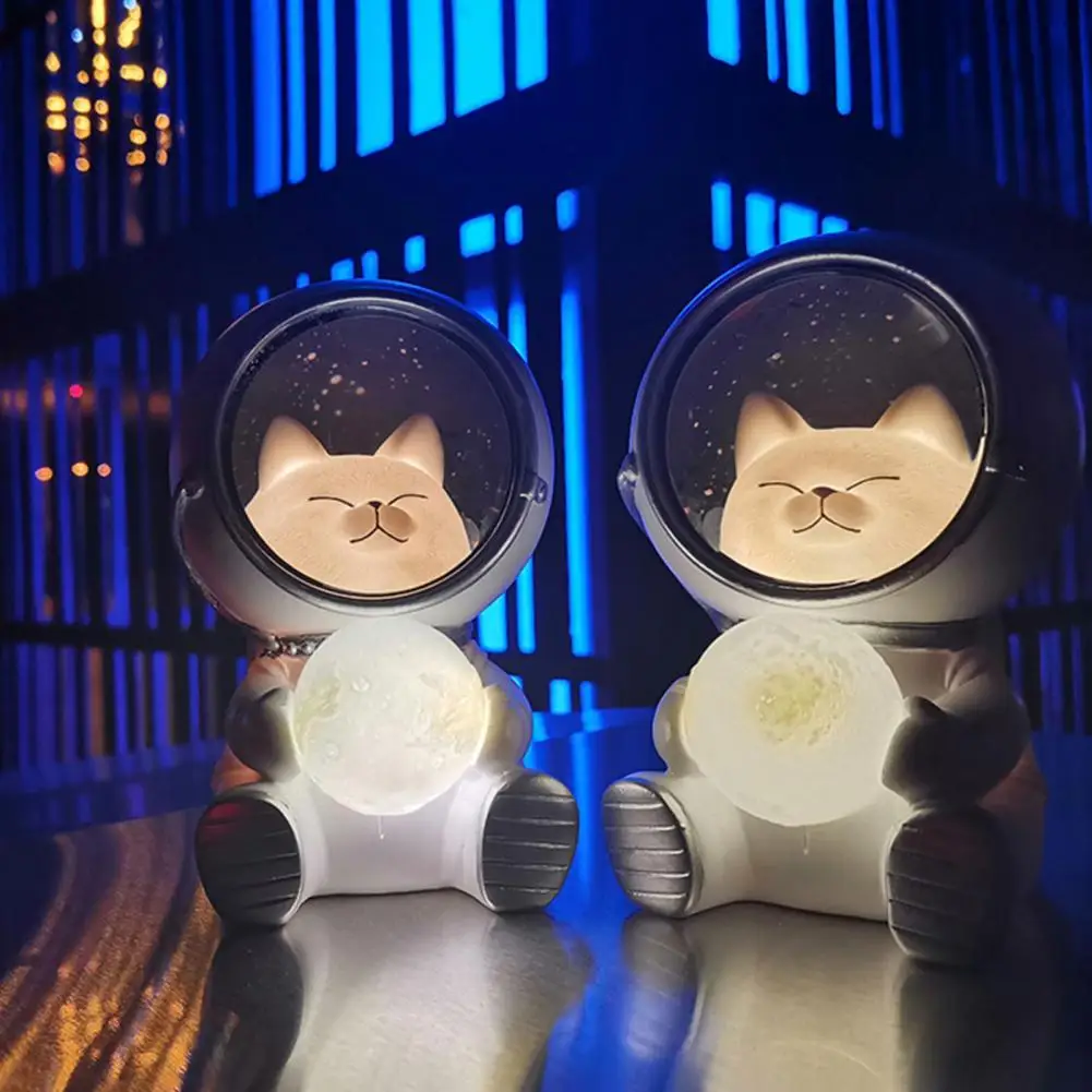 

Lovely Cat Astronaut Night Light Nice-looking High Simulated Resin Desk Lamp Moon Astronaut Decorative Light For Office