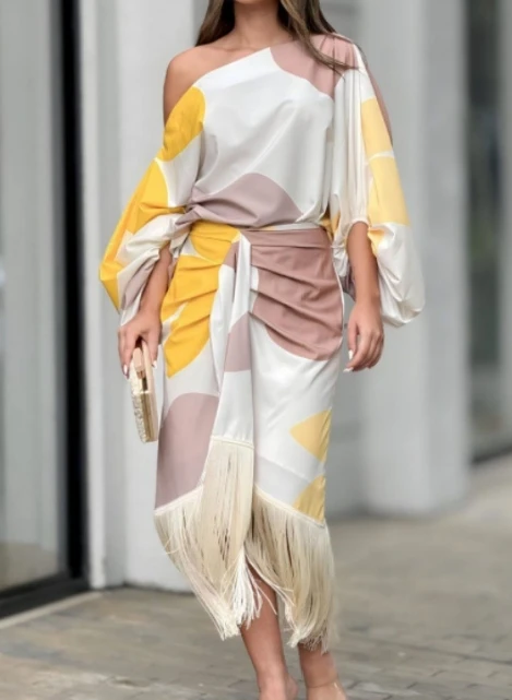 Women's Elegant Style Set 2024 Latest Printed Lantern Sleeves Loose Top Fashionable Tassel Hem Half Skirt Women's Two Piece Set