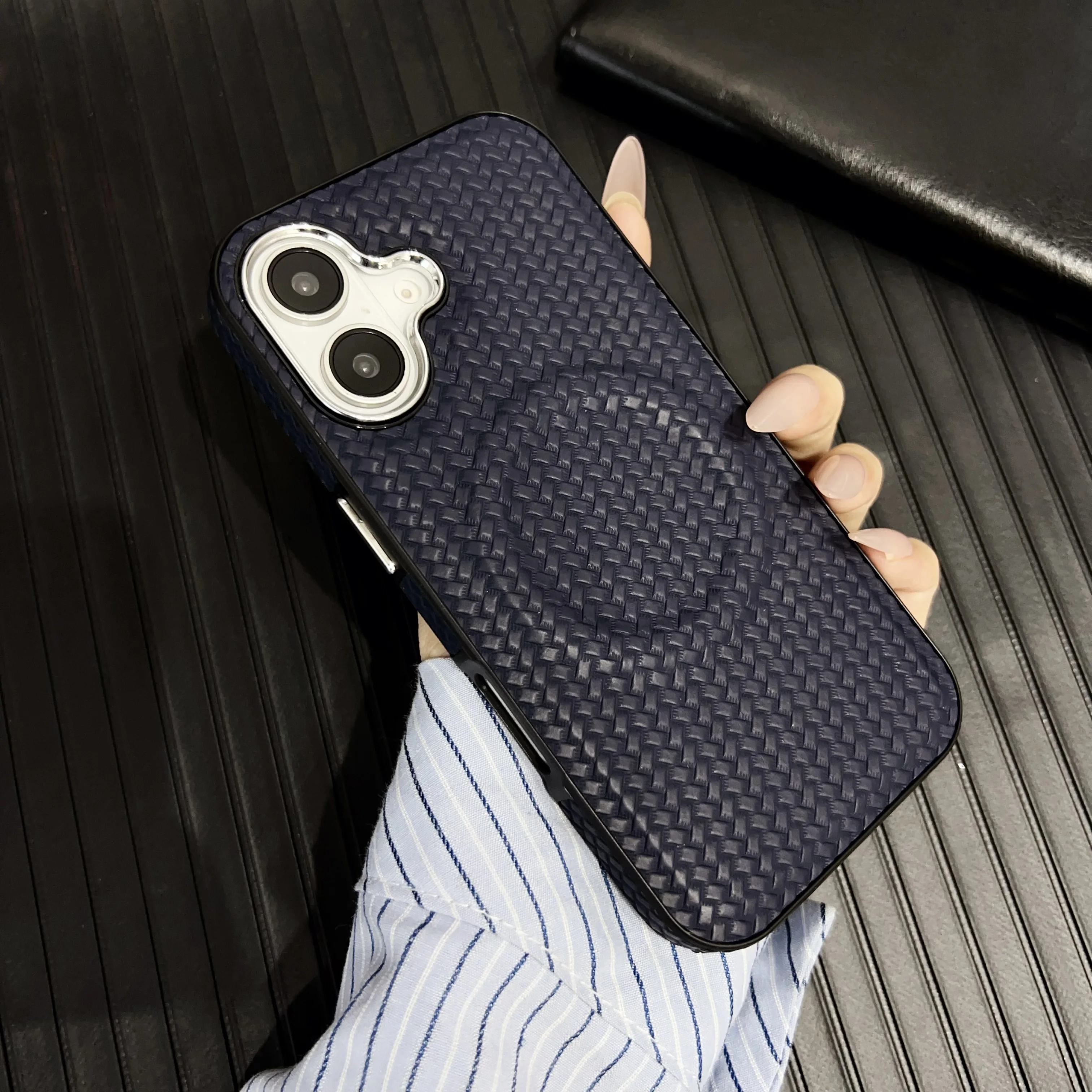 thumbnail image 1 of Funda de teléfono de carga magnética de lujo adecuada para iPhone 11 12 13 14 15 16 Pro Max Plus cubierta protectora anticaídas 16pro Max Plus, 1 of 5