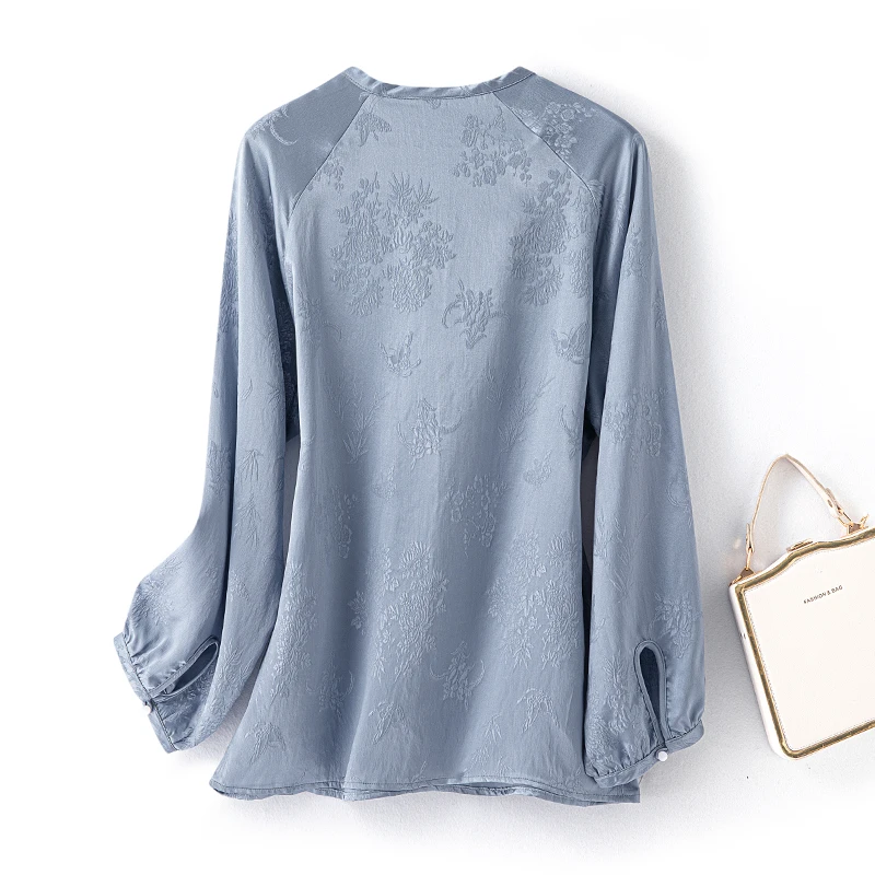 Рисунок 2 - Женская атласная футболка с длинным рукавом