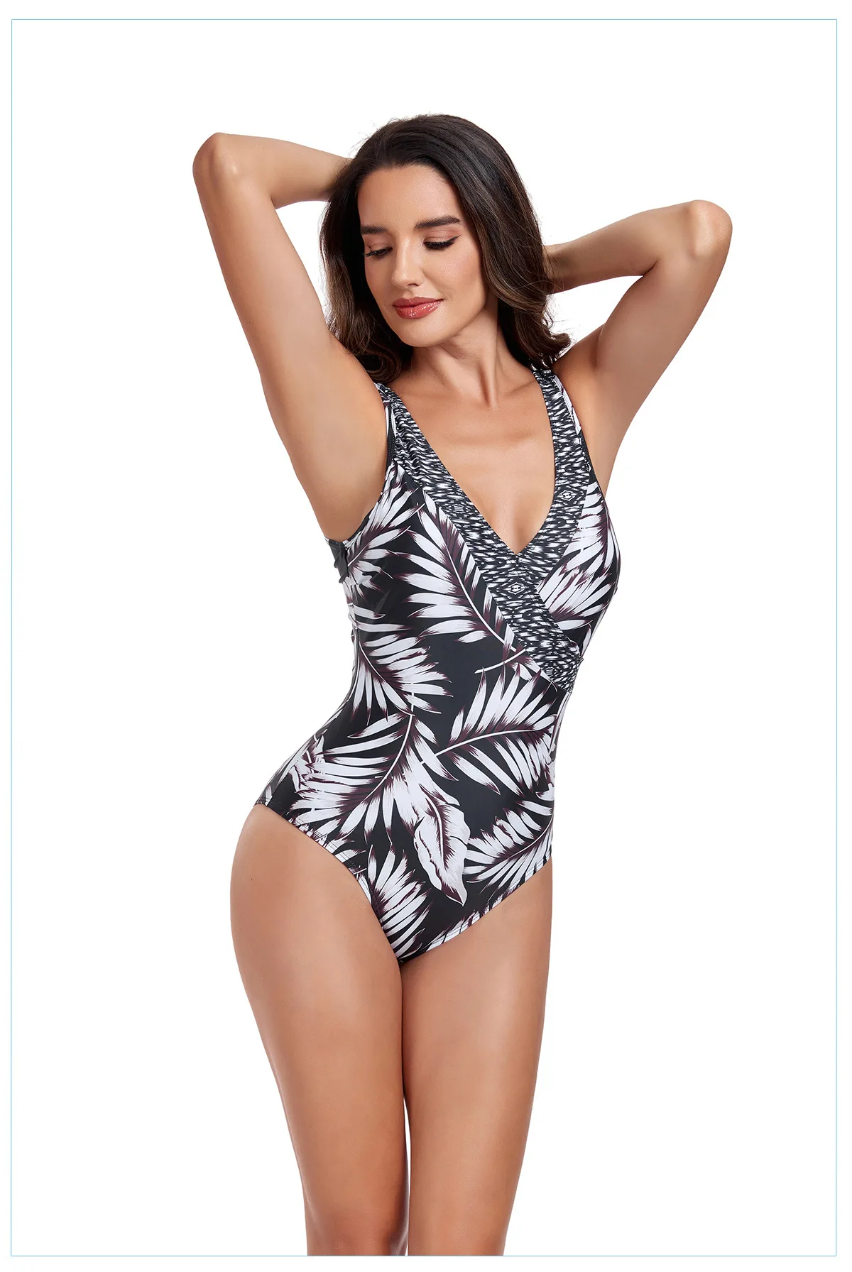 New one-piece bikini swimsuit women's European and American sexy bikini swimsuit suit