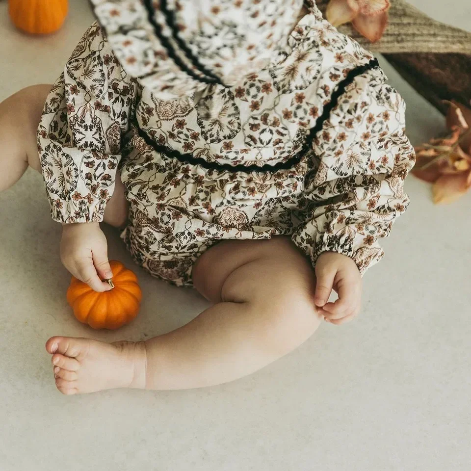 Girls Dress New Winter Bebe Brand Velvet Vintage Christmas Plaid Long Sleeve Wedding Dress Baby Beautiful Toddler Kids Clothes
