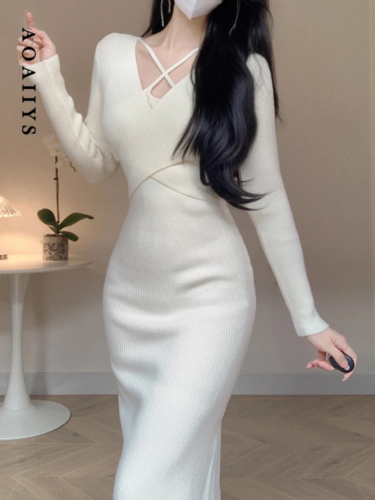 

Женское трикотажное платье с вырезами, V-образным вырезом и завышенной талией