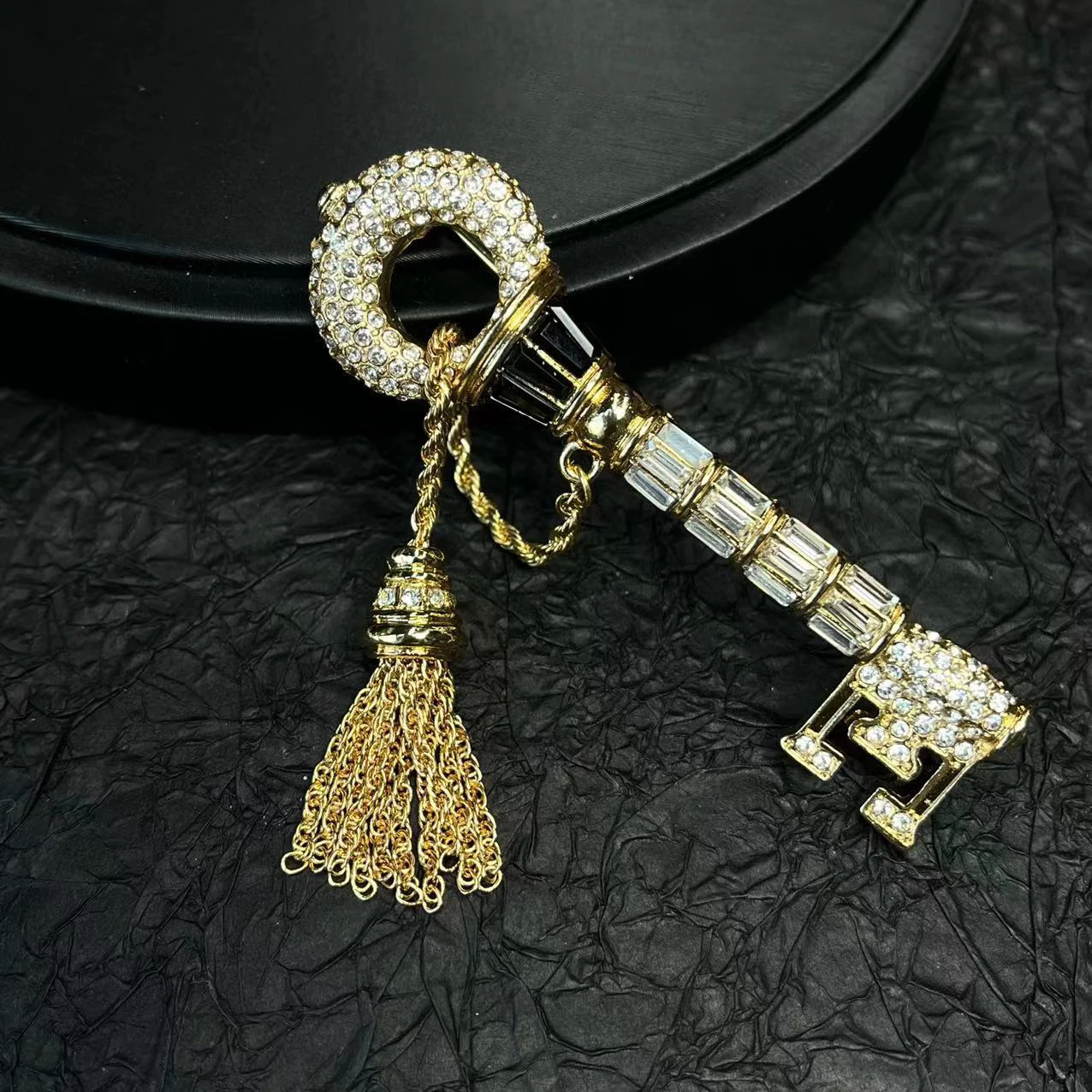 Swarovsky Vintage Crystal Key Nappa Spilla Light Luxury Strass Brouch Jewelry Per Donna Uomo