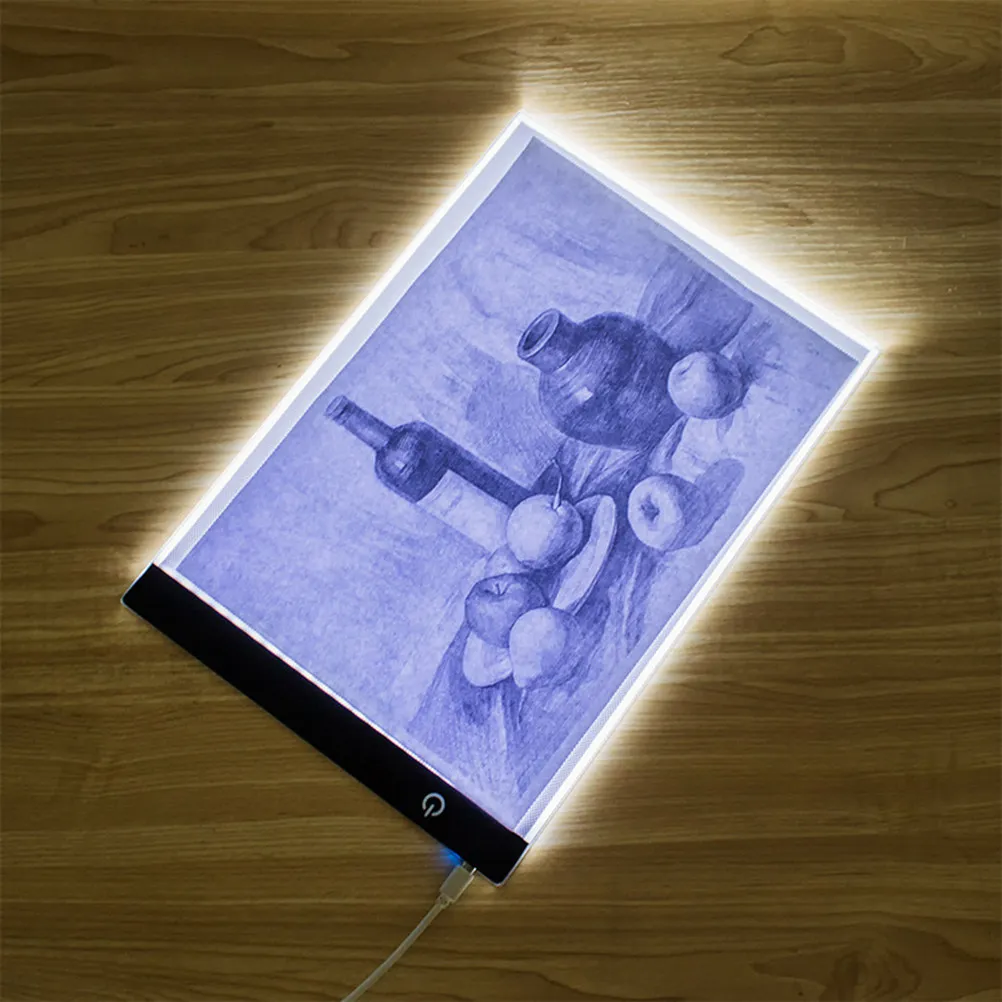 LED 복사판 A4 사이즈 얇은 휴대용 드로잉 보드 USB 전원 공급 깜박임 없음 저열 장수명 패션 복사판
